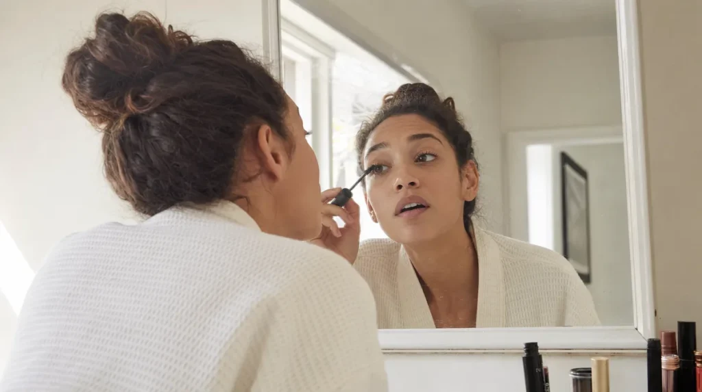 Why your mascara clumps by lunchtime